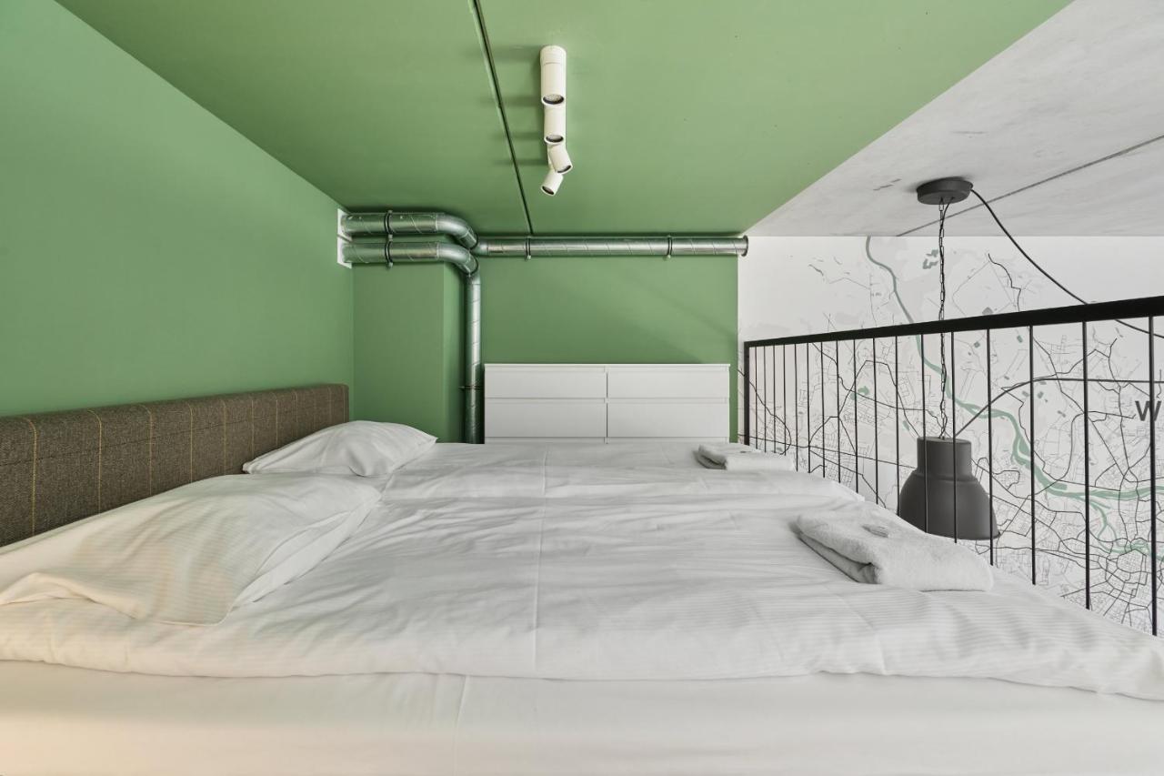 Mezzanine Studio Apartments Zarembowicza Wroclaw Airport By Renters 외부 사진