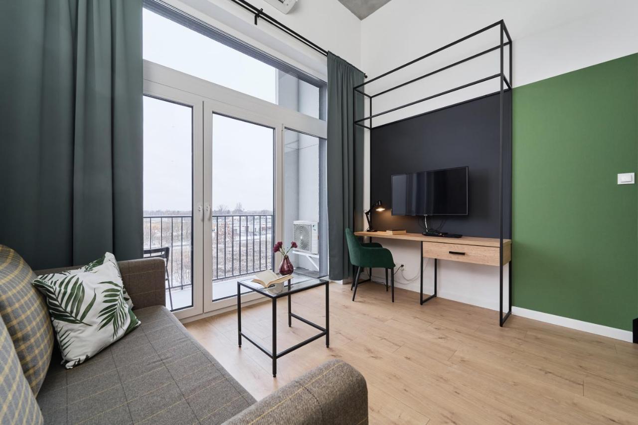 Mezzanine Studio Apartments Zarembowicza Wroclaw Airport By Renters 외부 사진