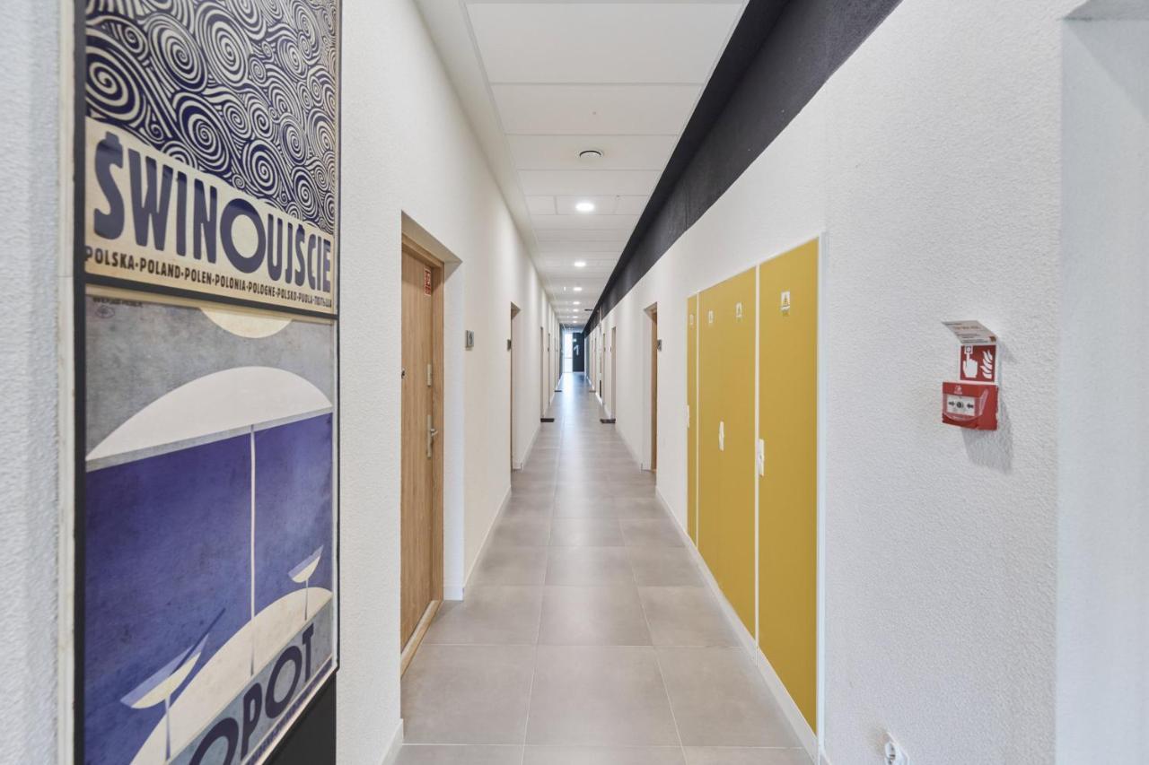 Mezzanine Studio Apartments Zarembowicza Wroclaw Airport By Renters 외부 사진